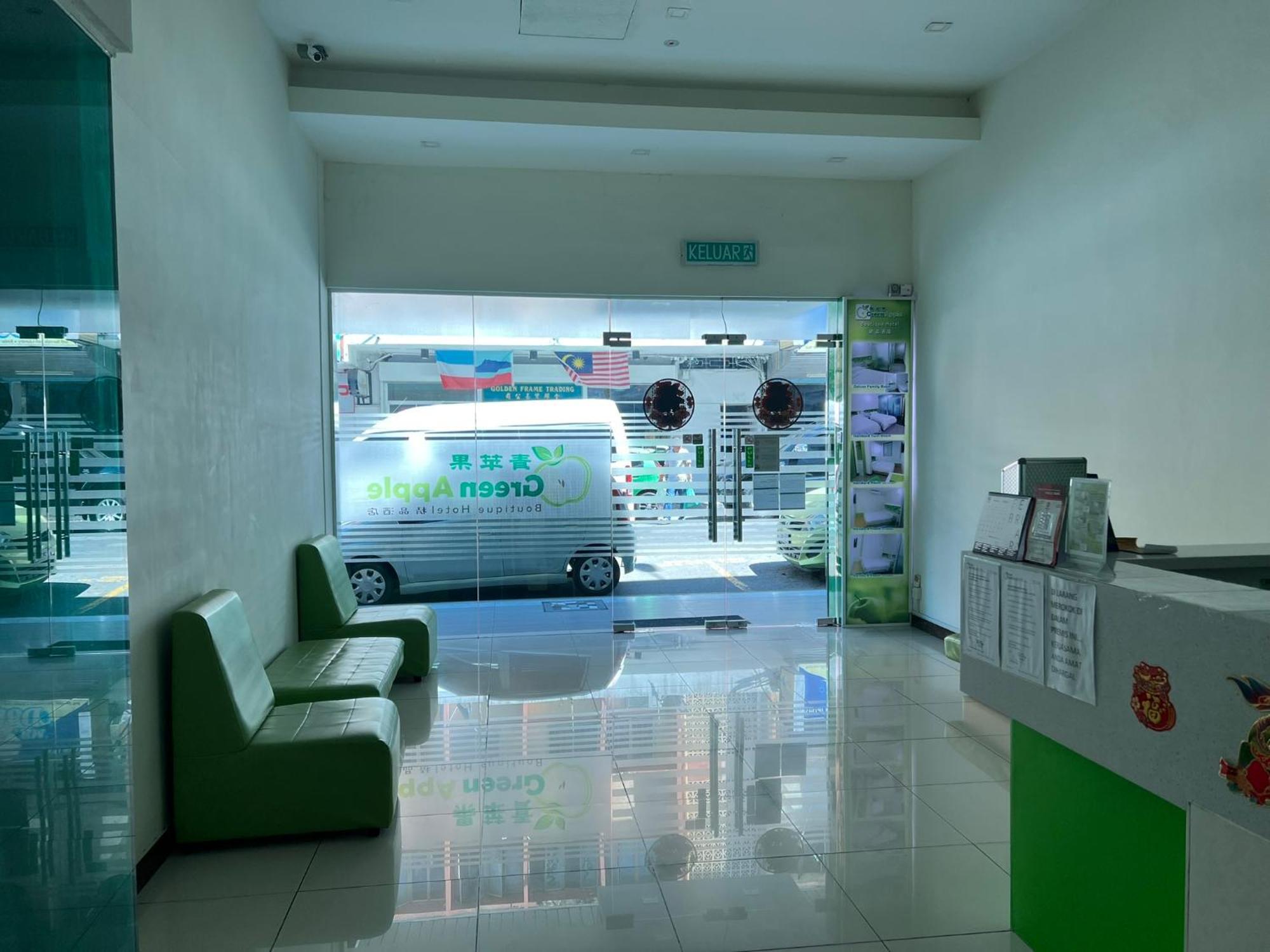 Green Apple Boutique Hotel Kota Kinabalu Exterior photo